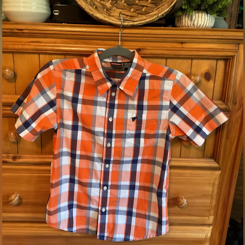 Boys short sleeve button down 10/12